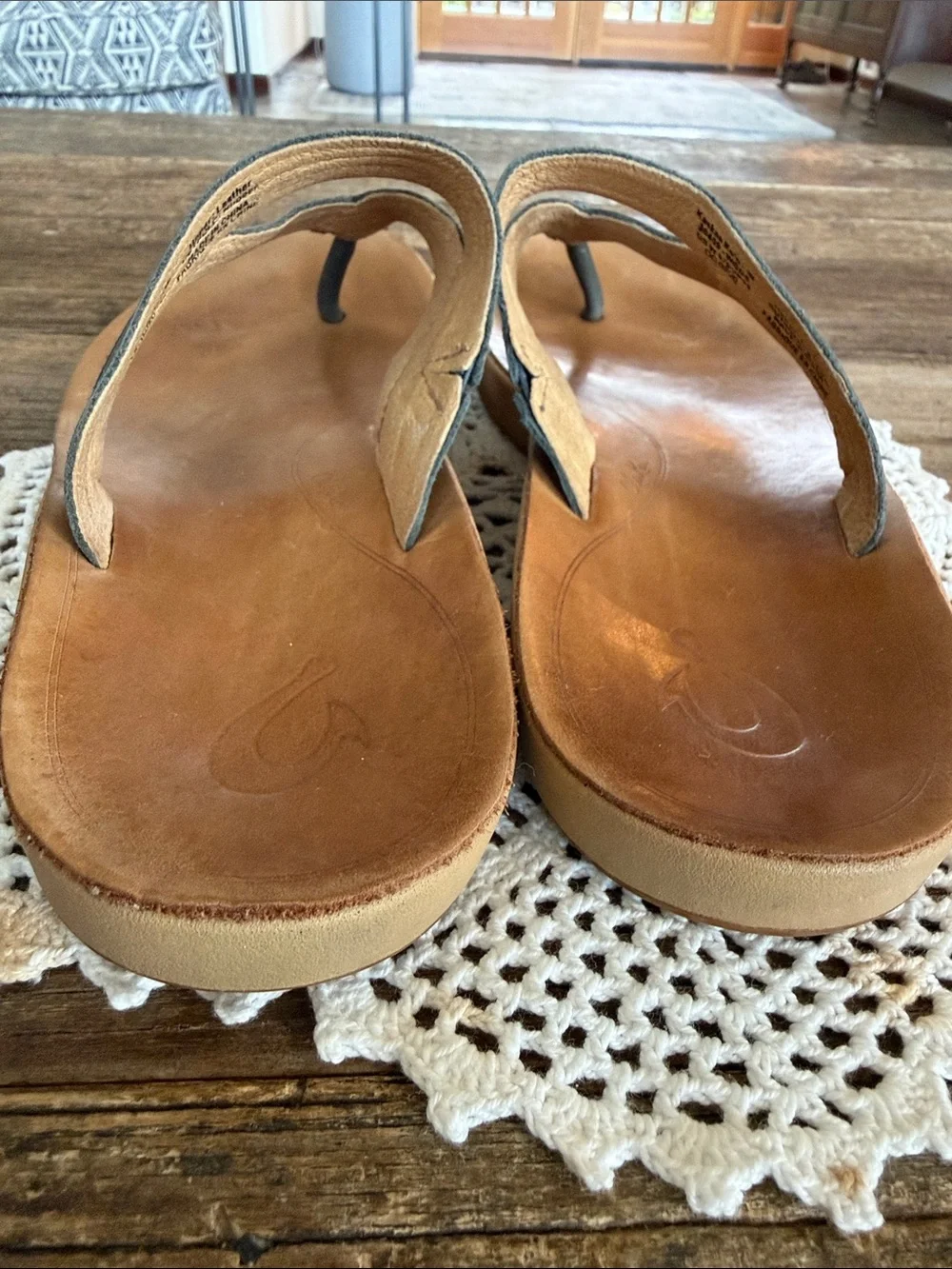 Olukai Kaekae Ko’o leather Sandal in Gunmetal Gray - Women's Casual Flip Flop